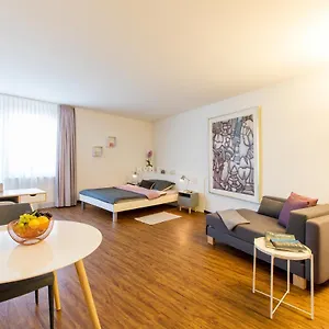 Apartmenthaus Zum Trillen Center , Basel Switzerland